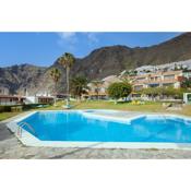 102 GIGANTES Oasis Deluxe by Sunkeyrents