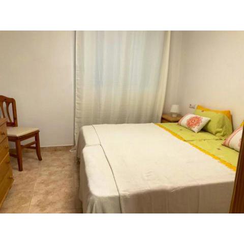 3 bedrooms appartement with furnished balcony and wifi at Alacant
