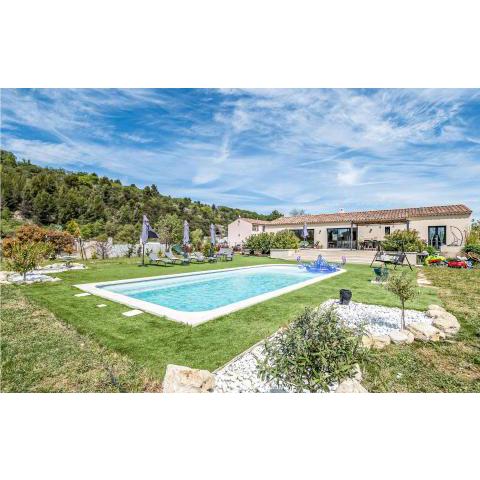Amazing Home In Saignon With Outdoor Swimming Pool, Wifi And 3 Bedrooms