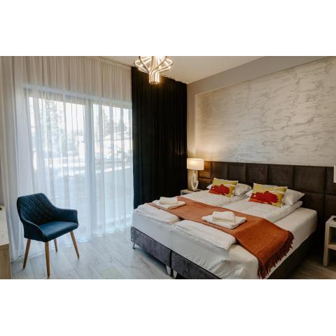 Apartamenty i Pokoje InforesPark
