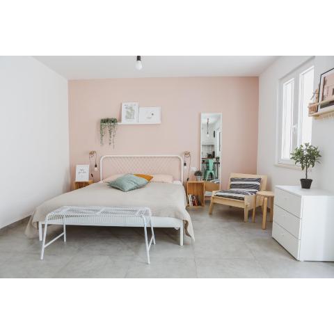 Apartment On the Sunny Side