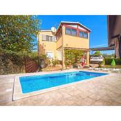 Apartment Sandro 2210
