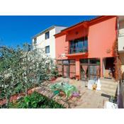 Apartments Kada 1571