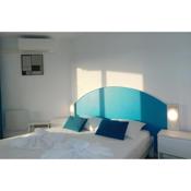 Bright T2 in standing residence