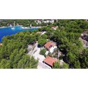 Holiday House