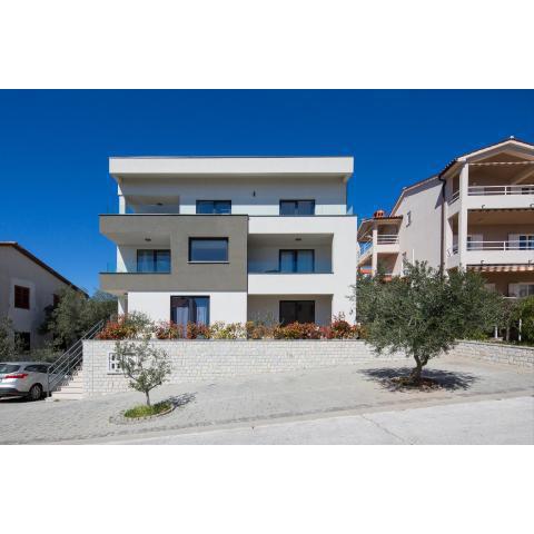 Lemechi Casa Girasole Apartments