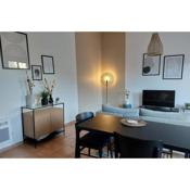 Love nest with sea view in the heart of the Panier