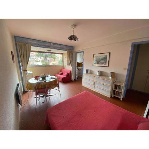Studio équipé pour 2-3 personnes proche de la plage 3VSE-COB3