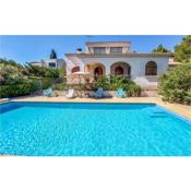 Stunning home in Bouzigues with Outdoor swimming pool, 3 Bedrooms and WiFi