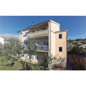 Two-Bedroom Apartment in Solin