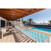 Villa Eliana with air conditioning and sea views