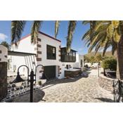 Villa Haria LUX by EscapeHome